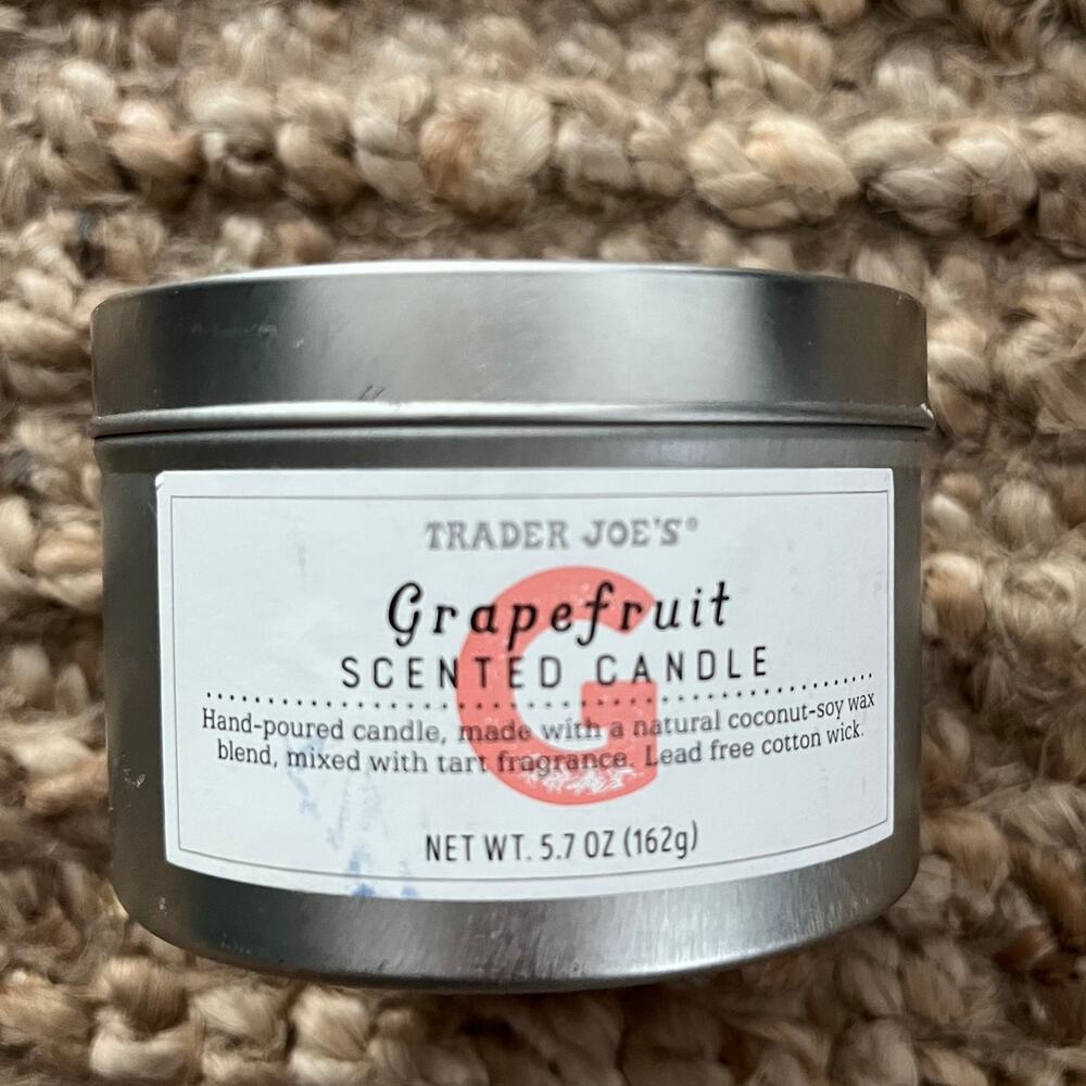 Trader Joe's Grapefruit Scented Candle 5.7 oz Coconut Soy Wax NWT Rare Limited